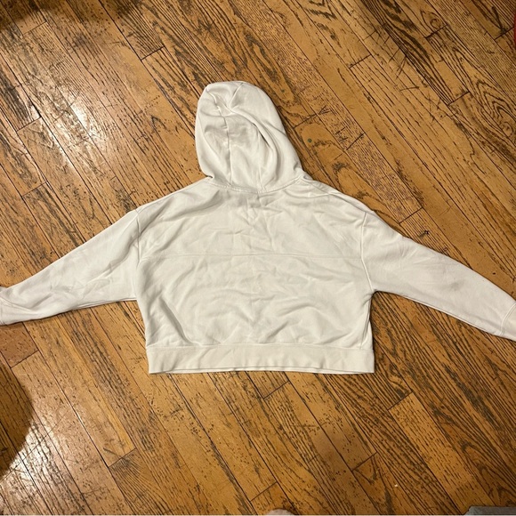 Nike Cropped Sweater - Picture 3 of 4